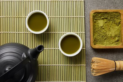 matcha.jpg matcha čaj v šálcích